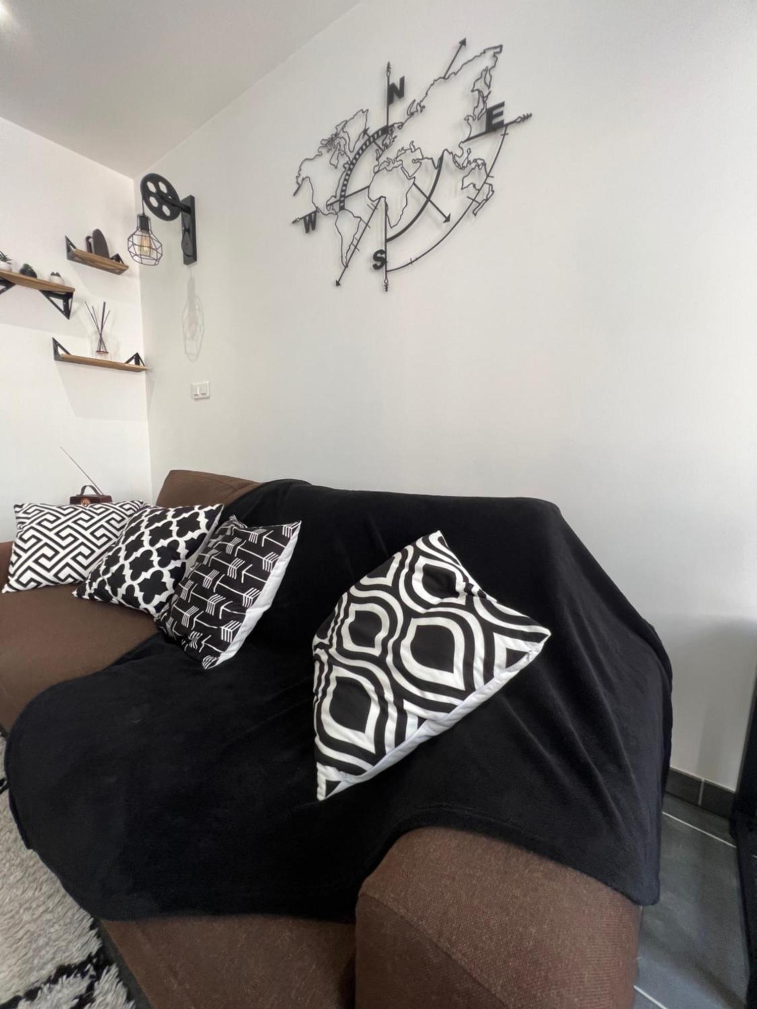 L'Atelier Apartment Crest Bagian luar foto