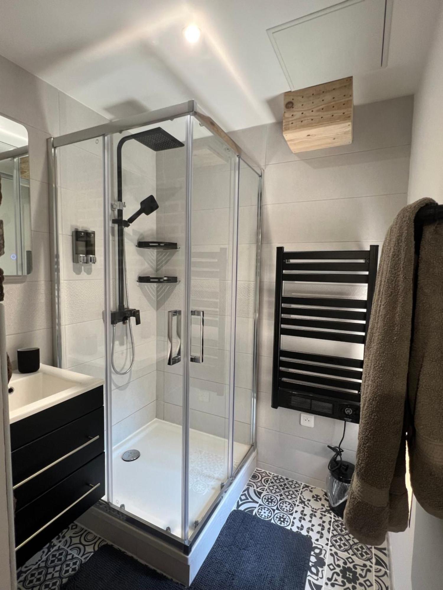 L'Atelier Apartment Crest Bagian luar foto